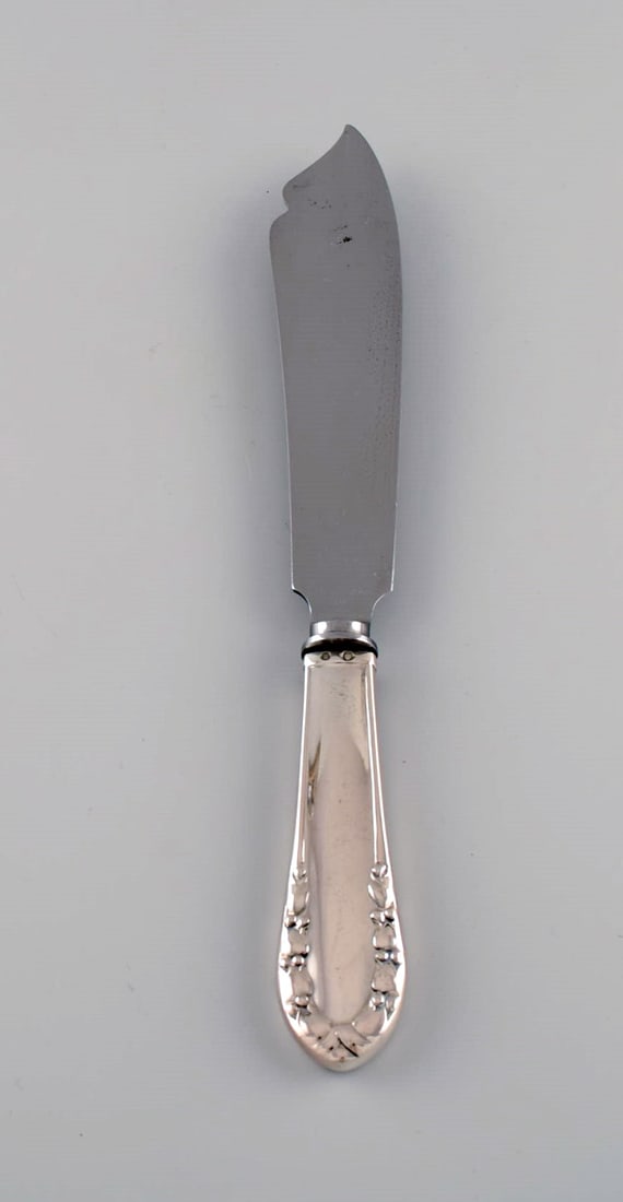 Early Georg Jensen Lily of the valley cake knife in silver (830) and stainless steel. Dated - 3