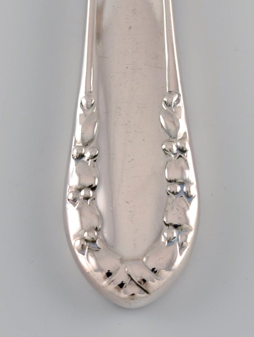Early Georg Jensen Lily of the valley cake knife in silver (830) and stainless steel. Dated - 4