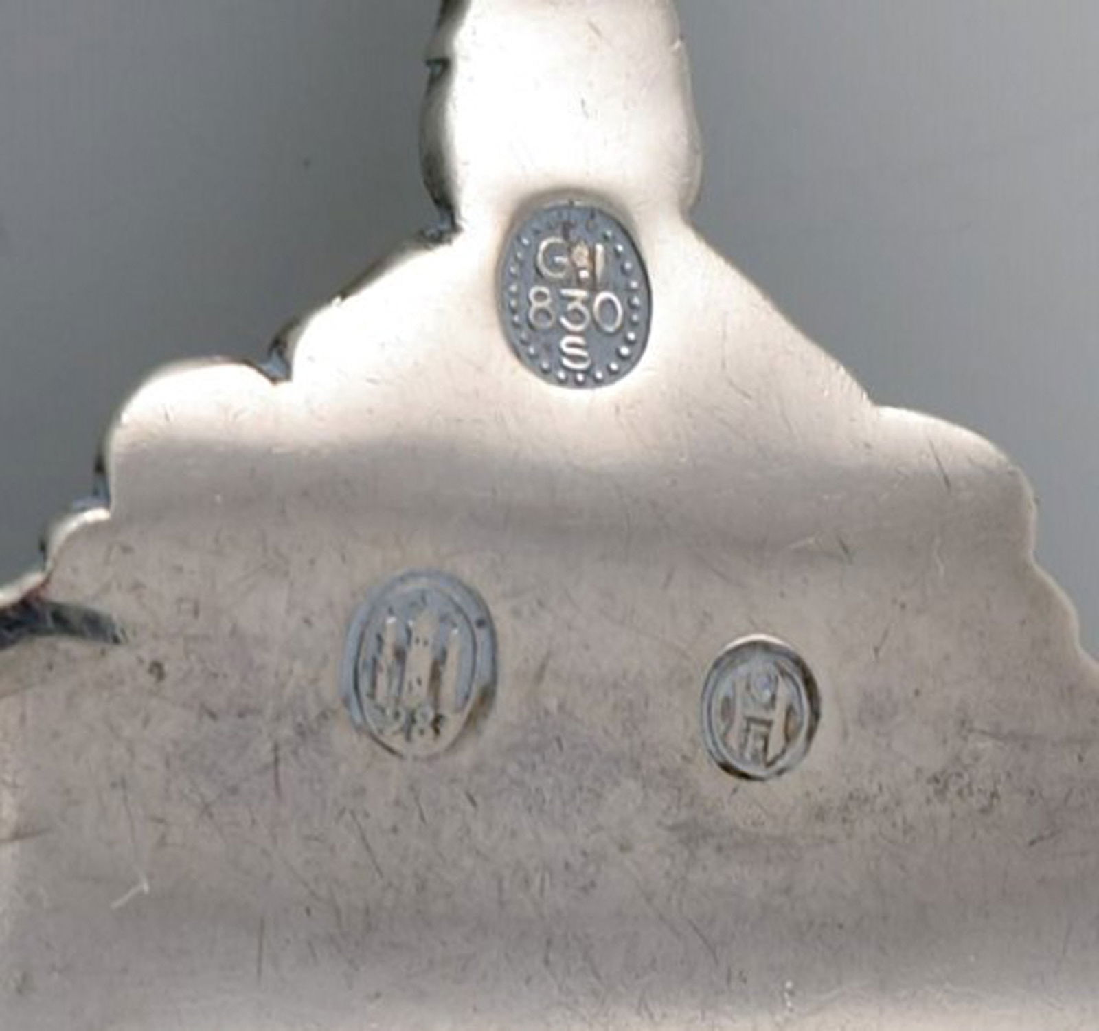 Johan Rohde for Georg Jensen. Early Acanthus serving spade in sterling silver. Dated 1928. - 4