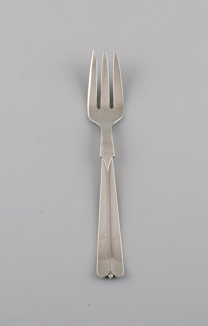 Hans Hansen silverware no. 7. Eight art deco silver (830) pastry forks. 1930s. - 2