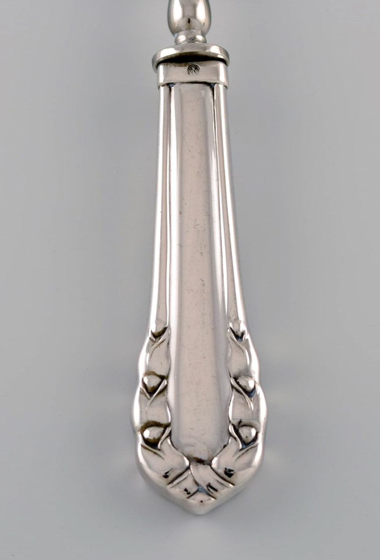Early Georg Jensen Lily of the valley cheese slicer in silver (830) and stainless steel. Dated - 3