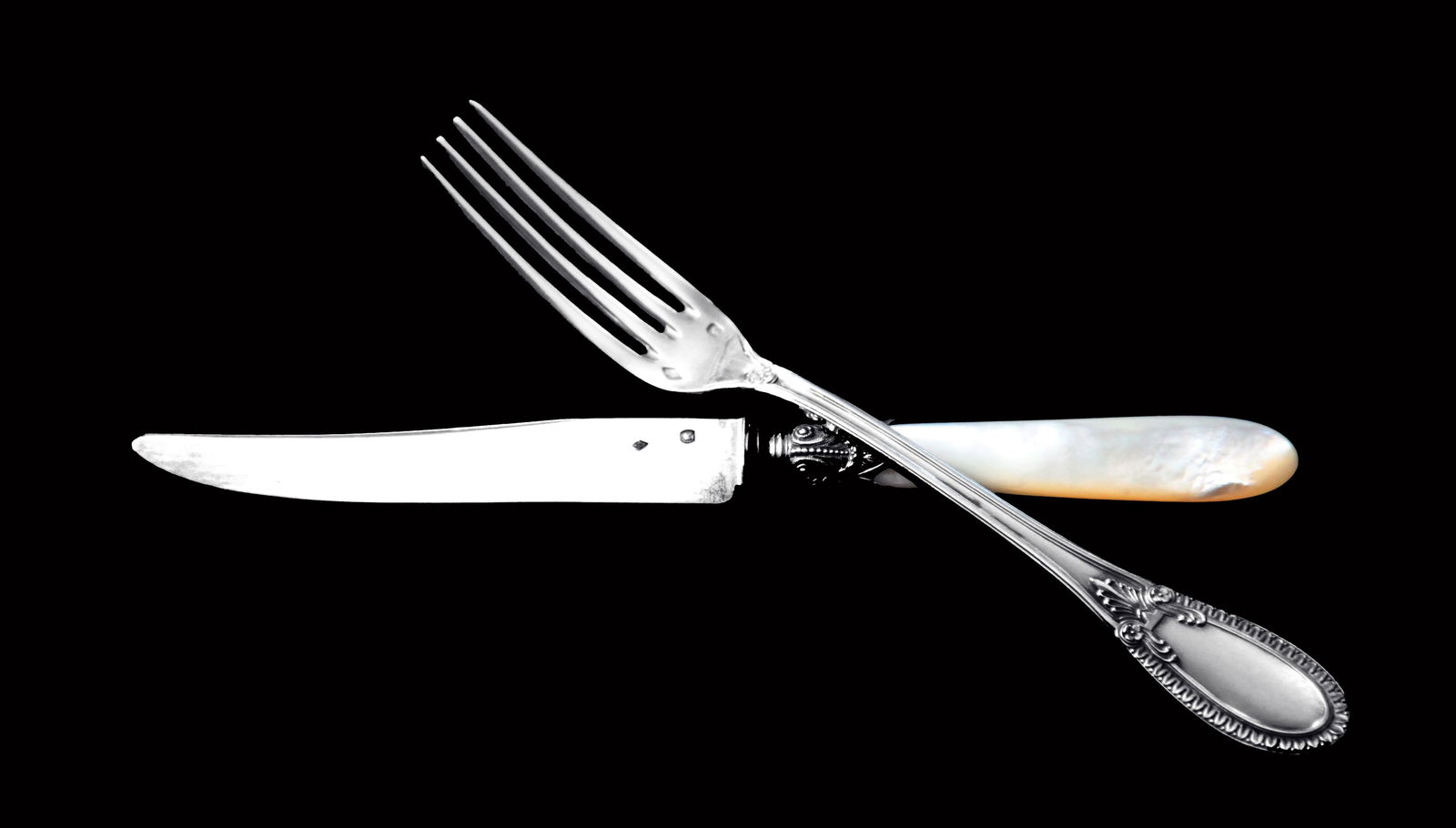 HENIN - 138pc LOUIS XVI ANTIQUE FRENCH 950 STERLING SILVER FLATWARE SET - 2