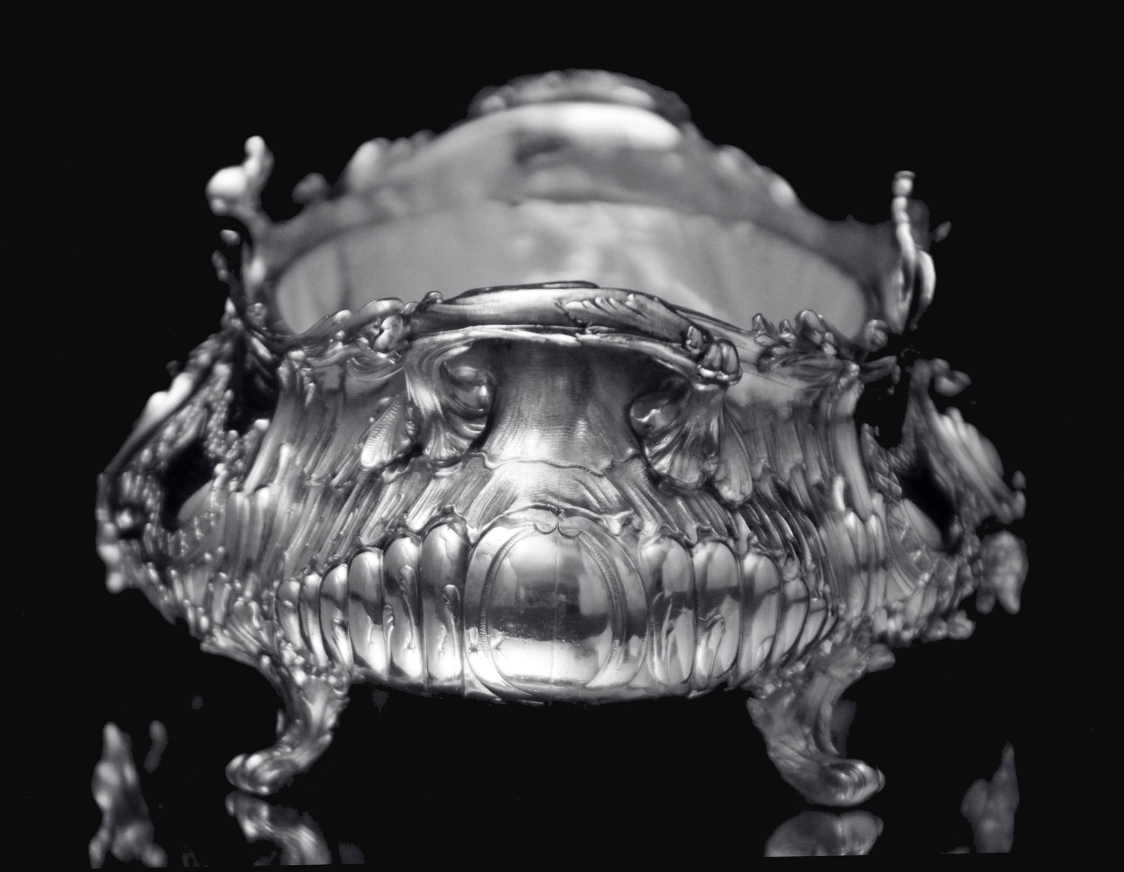 French: 2pc. Antique 19th Century Silver Plate Table Centerpiece, Excellent Condition, Rocaille - 5