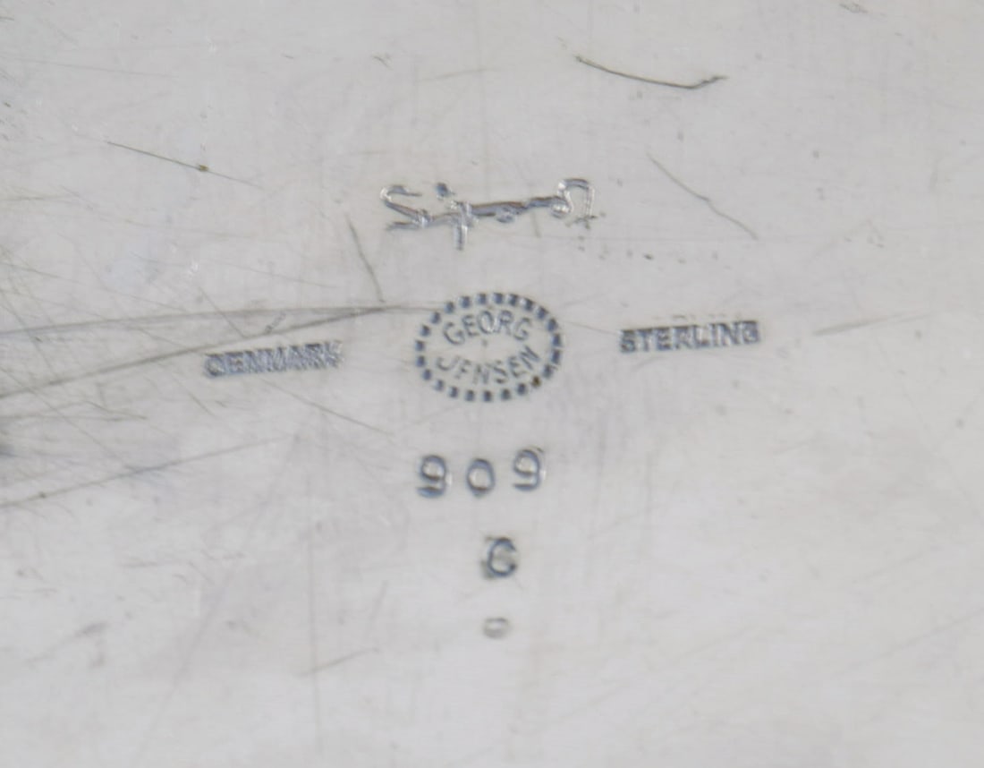 Sigvard Bernadotte for Georg Jensen. Rare casserole in sterling silver with handle and lid knob in - 8