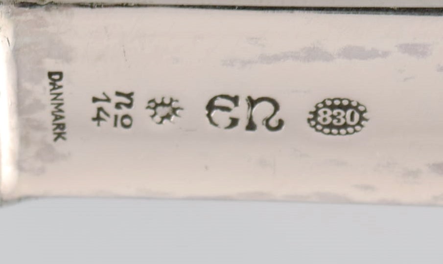 Rare Evald Nielsen number 14 sharpening steel in hammered silver (830) and stainless steel. 1920s. - 4