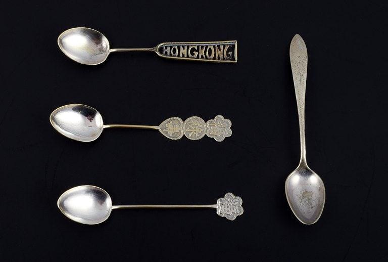 Hong Kong silver, eight spoons with different motifs. - 2