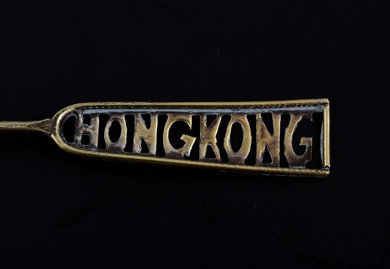 Hong Kong silver, eight spoons with different motifs. - 5