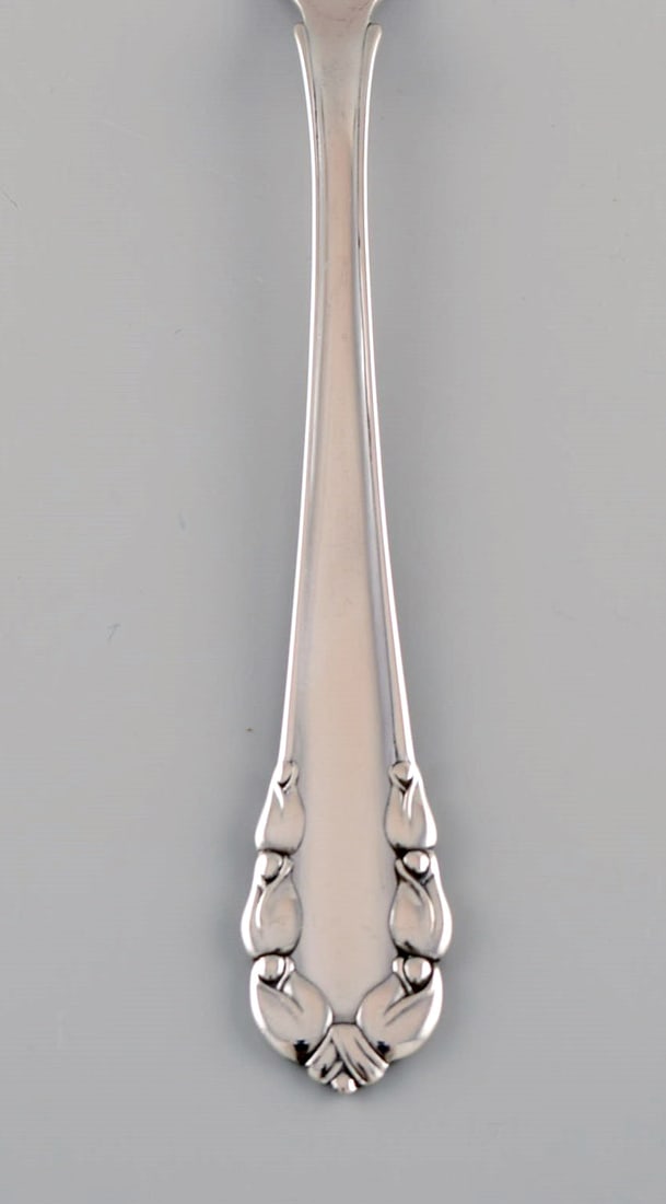 Early Georg Jensen Lily of the valley fish knife in solid silver (830). Dated 1915-1930. Six pieces - 2