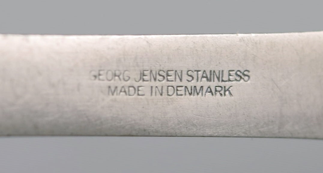 Gundorph Albertus for Georg Jensen. Mitra serving spoon in stainless steel. 1970s. - 4