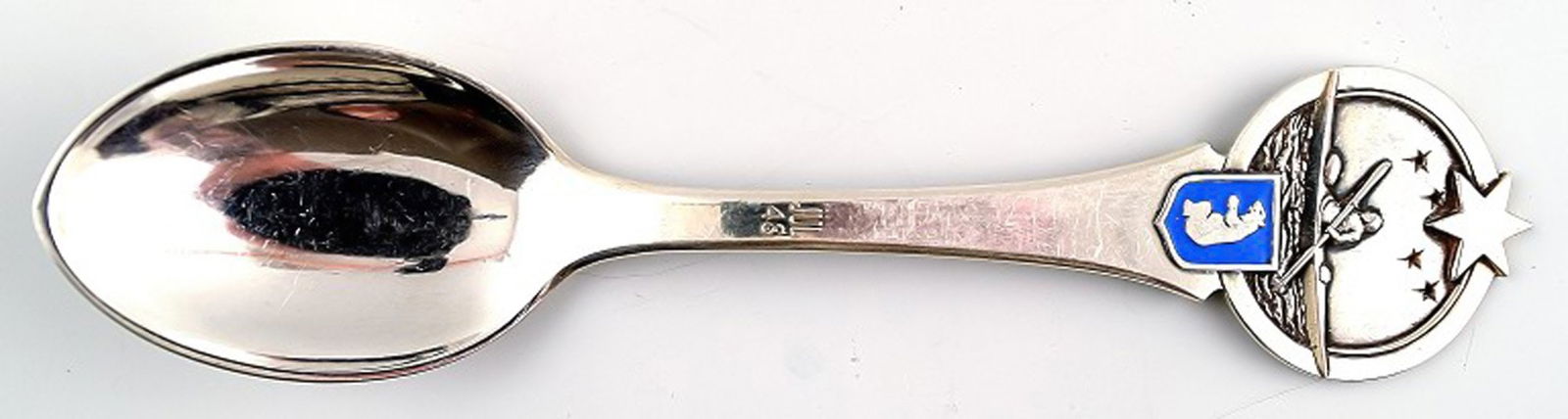 Christmas Spoons from 1948. Produced by Grann and Laglye, Copenhagen. 2 pcs. in stock.: Title:Christmas Spoons from 1948. Produced by Grann and Laglye, Copenhagen. 2 pcs. in stock.Description:2 Christmas Spoons from 1948. Produced by Grann and Laglye, Copenhagen. Greenland. In fine