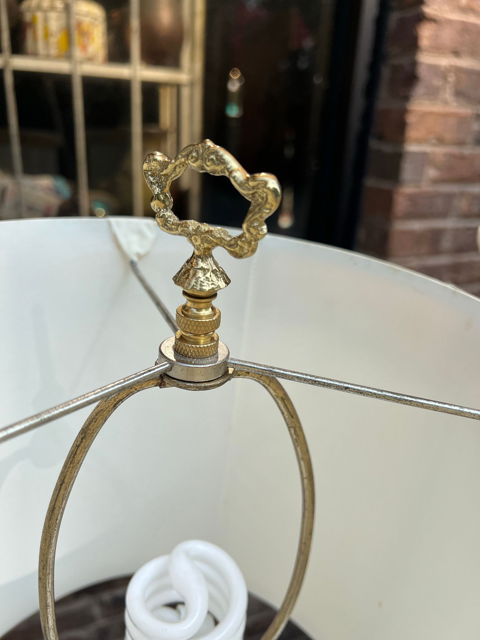 Pair of 1970s Marble Base Detailed Lamps - 2