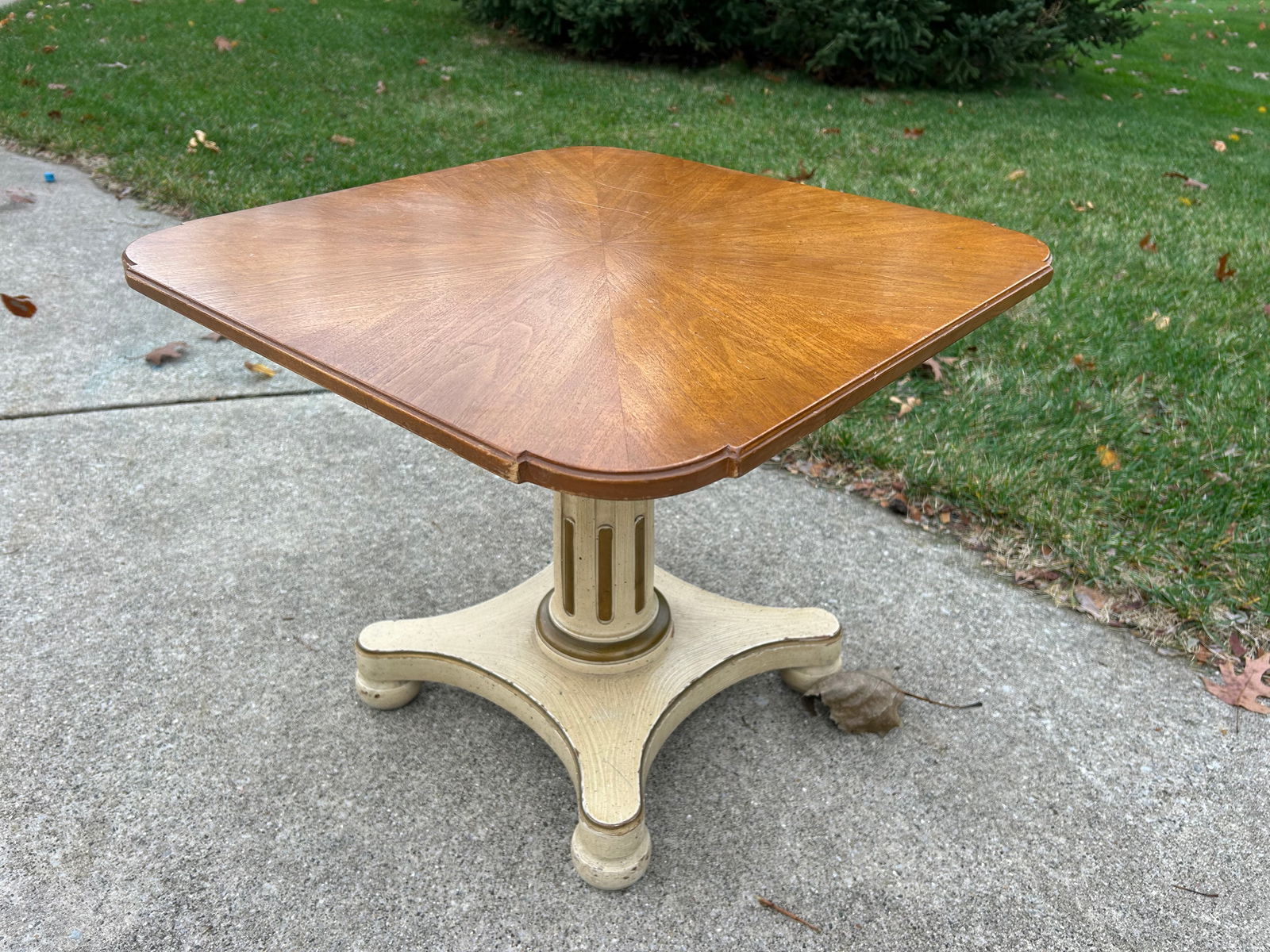 Vintage Henredon Pair of Neo-Classical Walnut & Ivory Accent Tables - 9