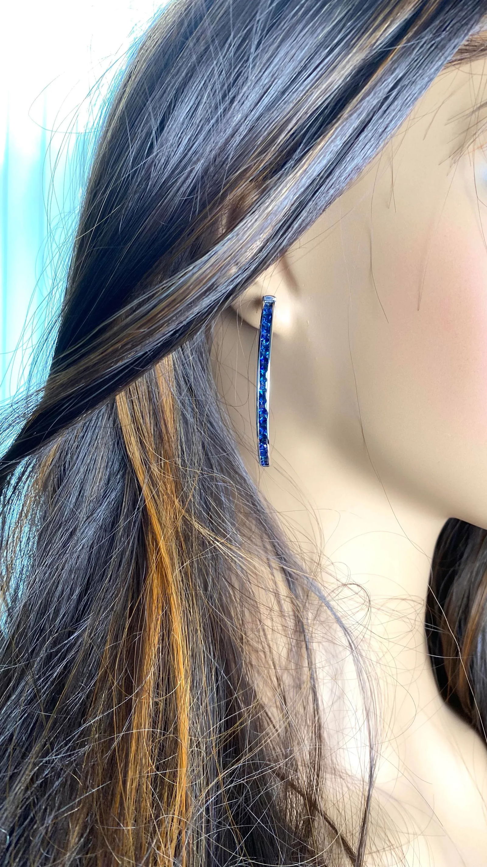 Hoop 14 Karat Gold Earrings Meticulously Crafted Square Shaped Sapphires - 2 Pieces - 10