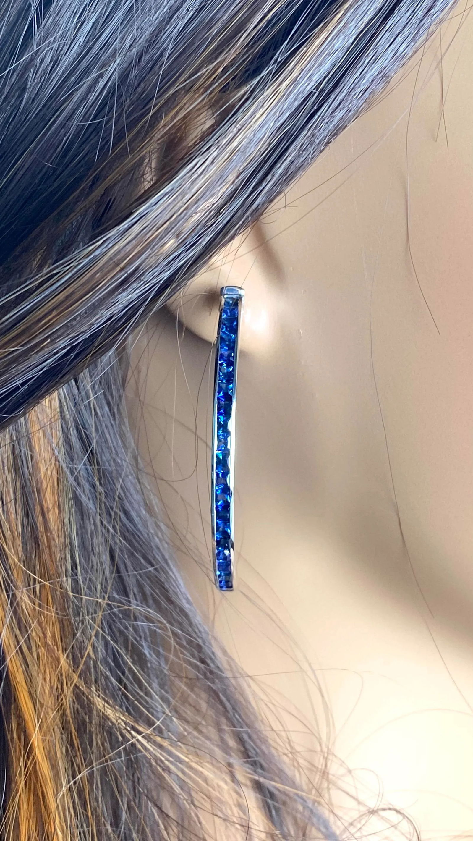 Hoop 14 Karat Gold Earrings Meticulously Crafted Square Shaped Sapphires - 2 Pieces - 5