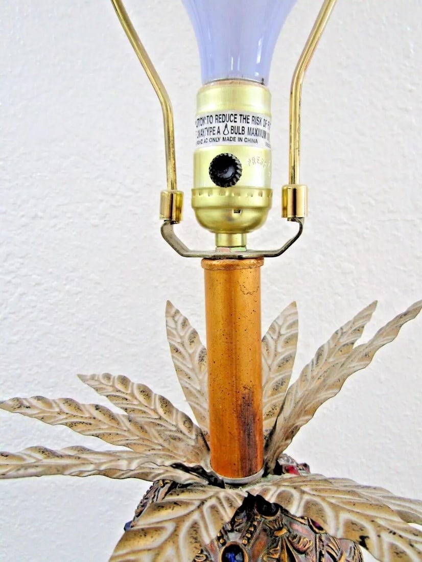 Pair of Vintage Hollywood Regency Gold Jeweled Pineapple Table Lamps - 11