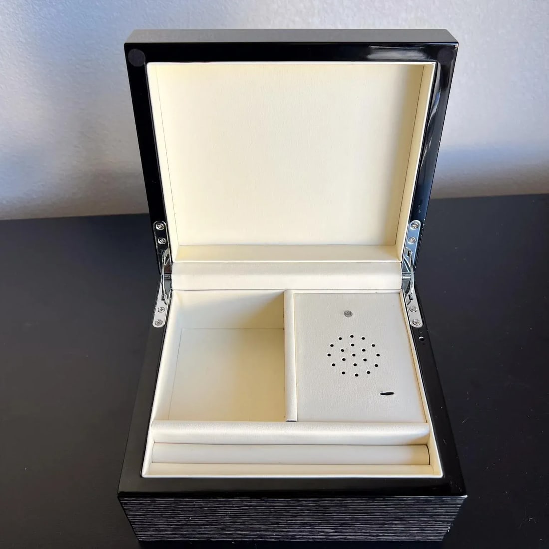 Modern Jewelry Music Box Gray Gloss Oak Wood - 11