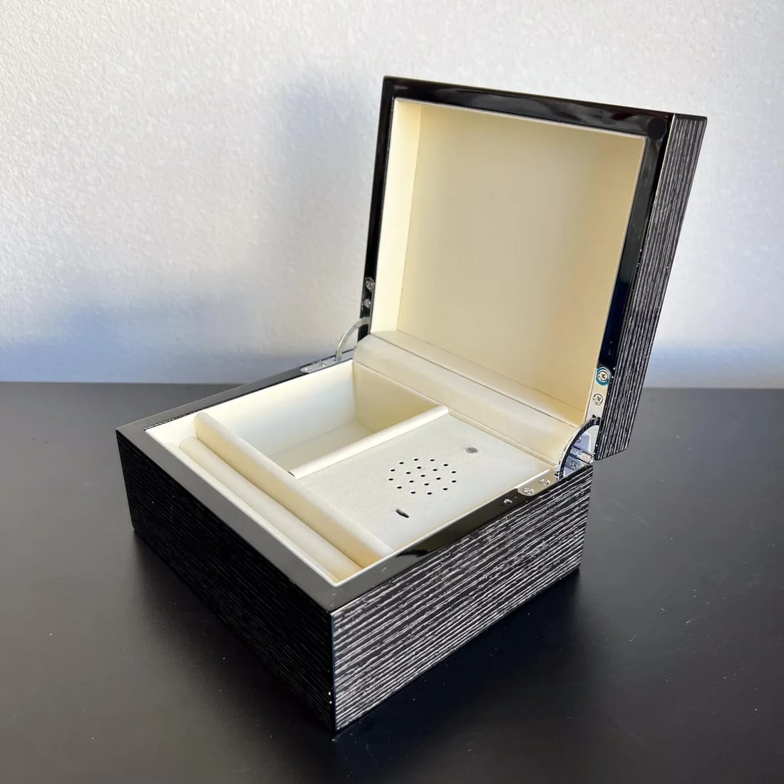 Modern Jewelry Music Box Gray Gloss Oak Wood - 8