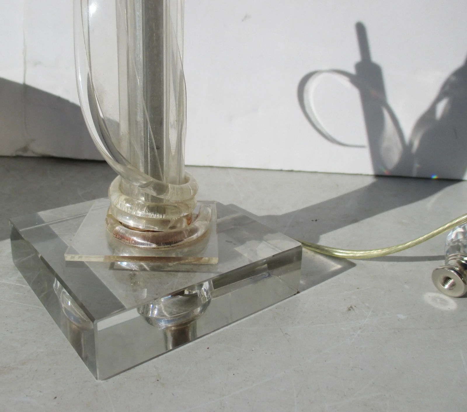 Lucite Cat Tail Lamp With Capiz Shade by M C M Circa 80s - 8