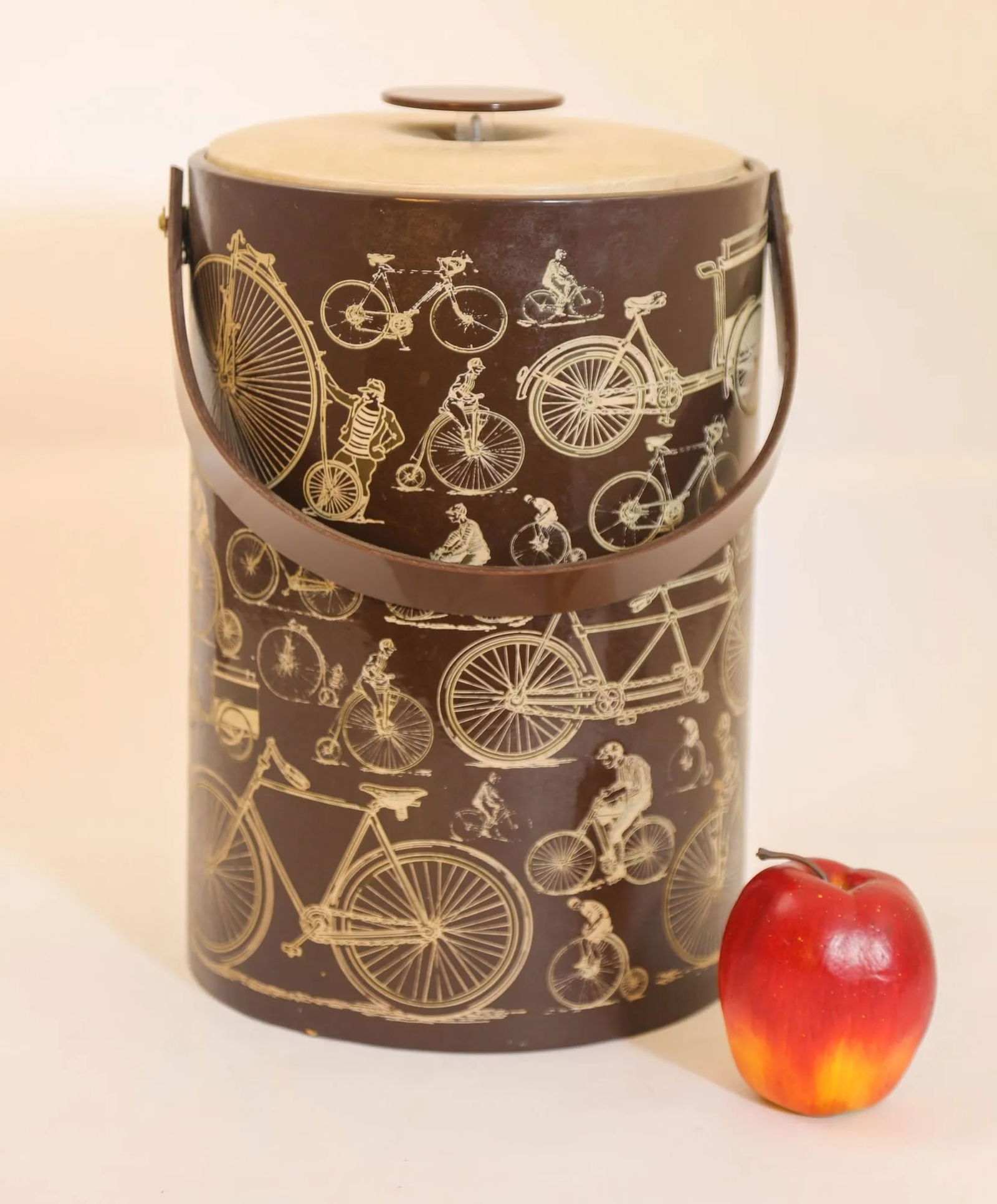 Georges Briard Signed Ice Bucket Brown Vinyl With Bicycle Design Vintage 1950s - 6