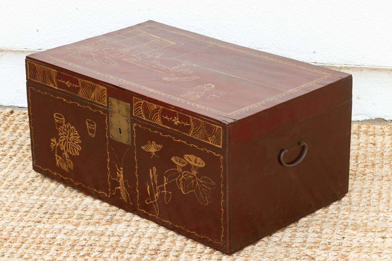 Red & Gold Vintage Chinese Trunk - 4