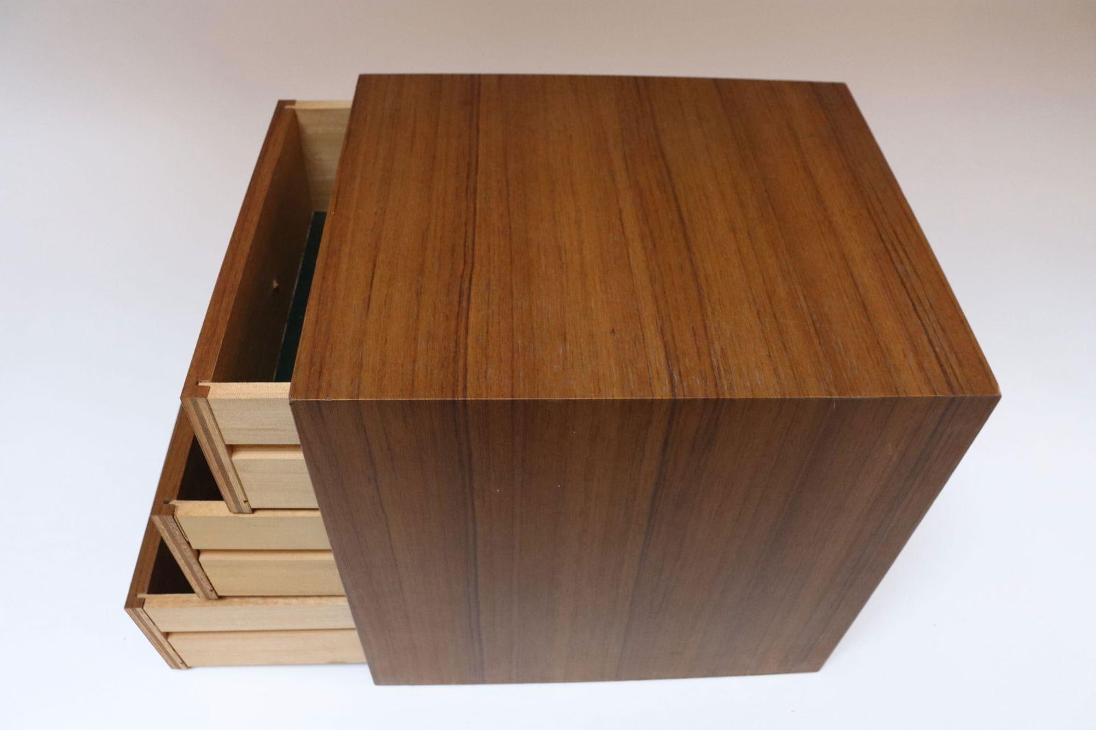 Vintage Japanese Laminated Teak Jewelry Box / Desk Organizer by Shirokiya - 5