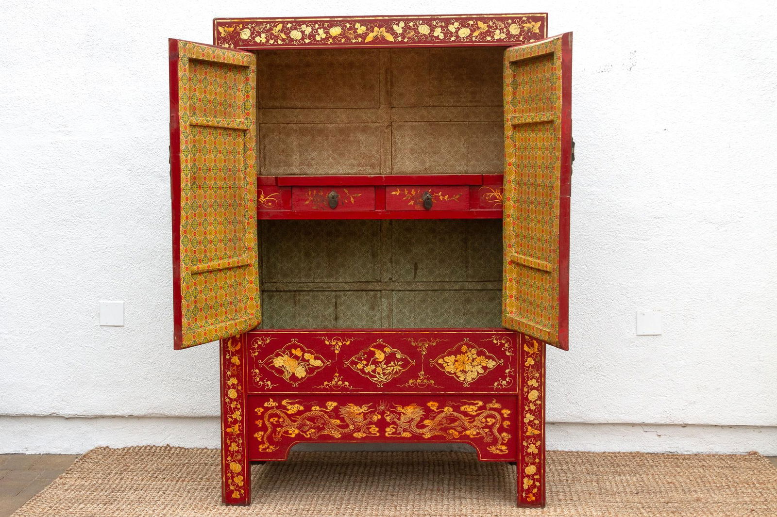 Antique Oriental Red & Guilt Lacquered Armoire - 3