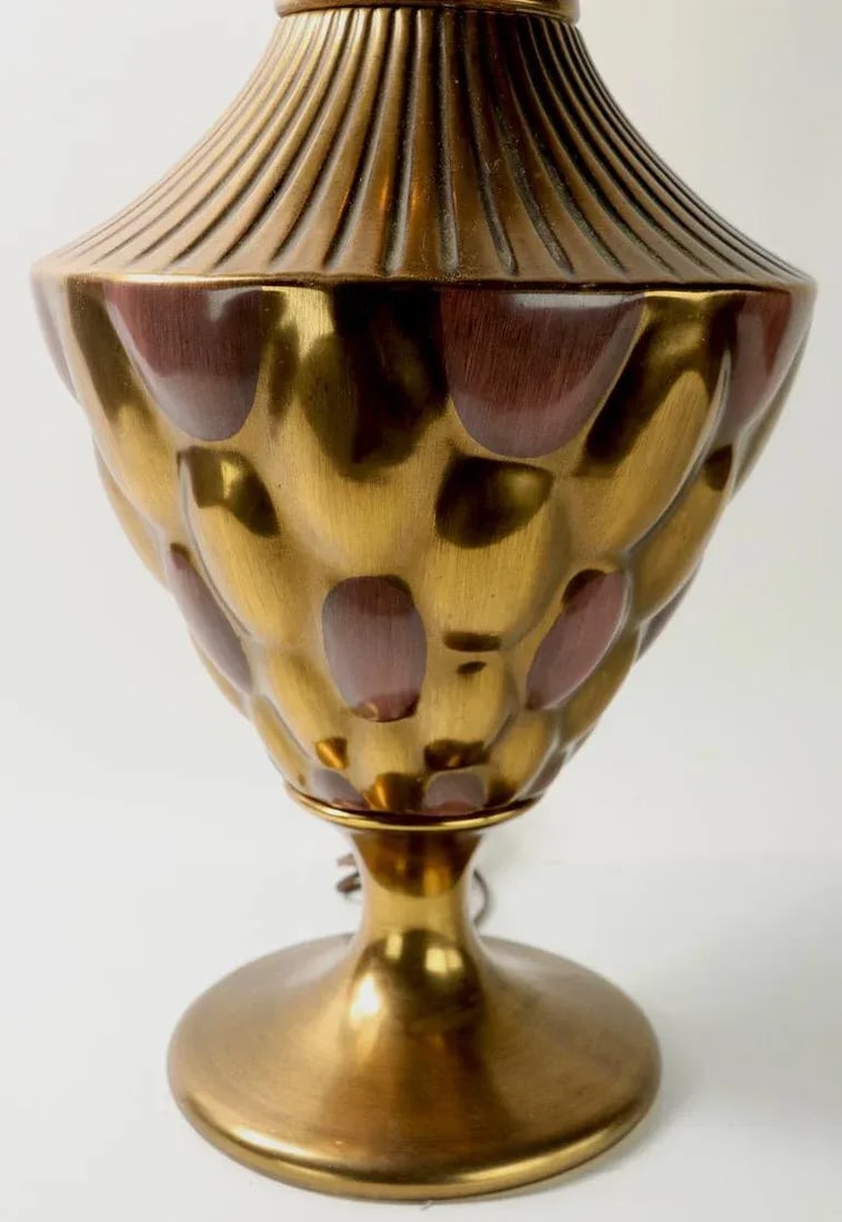 1970s Mid-Century Table Lamp With Metallic Finish - 3