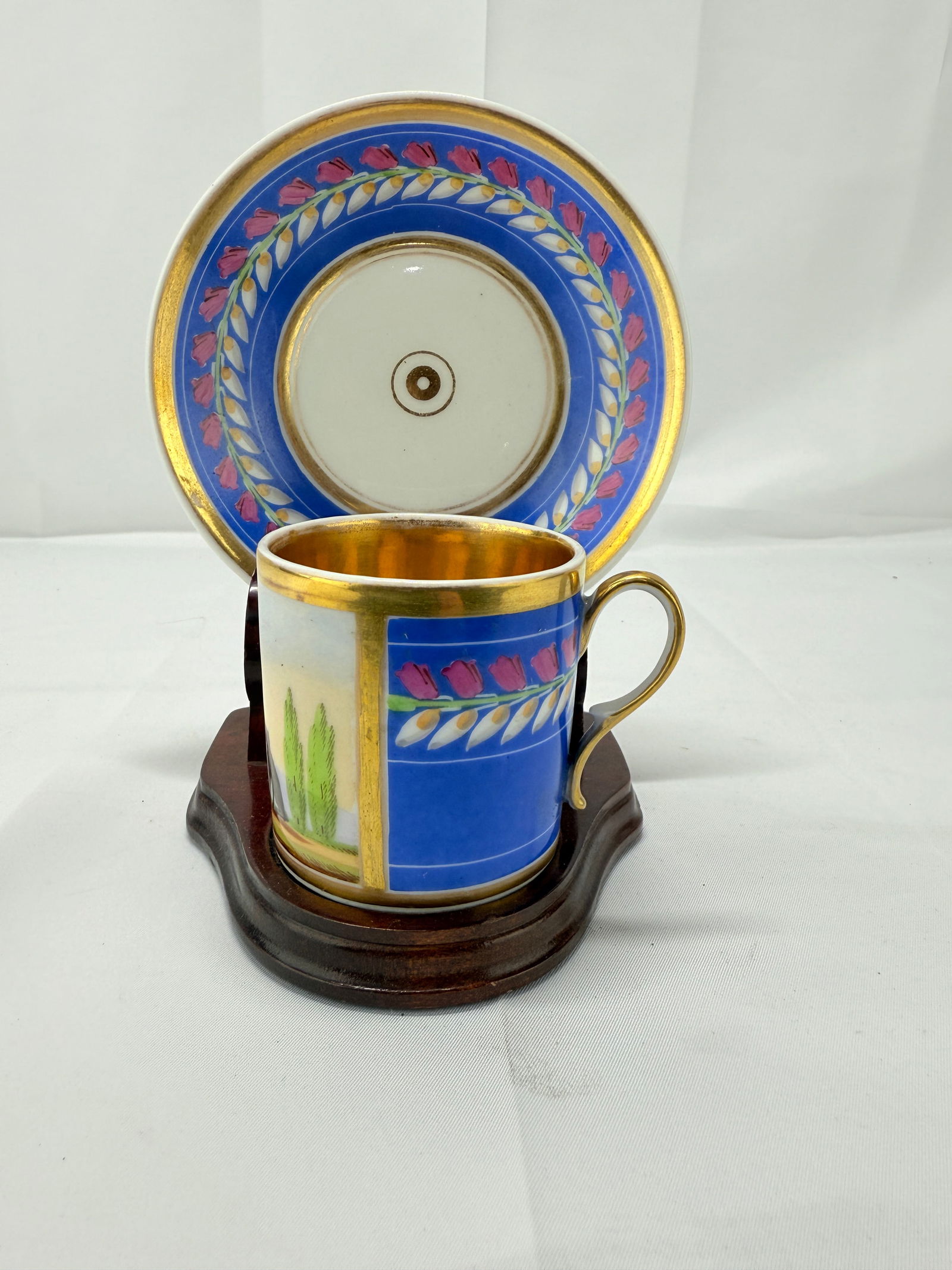 19th Century, Old Paris Neoclassical Cup & Saucer Set Young Man W/ Dog - 2