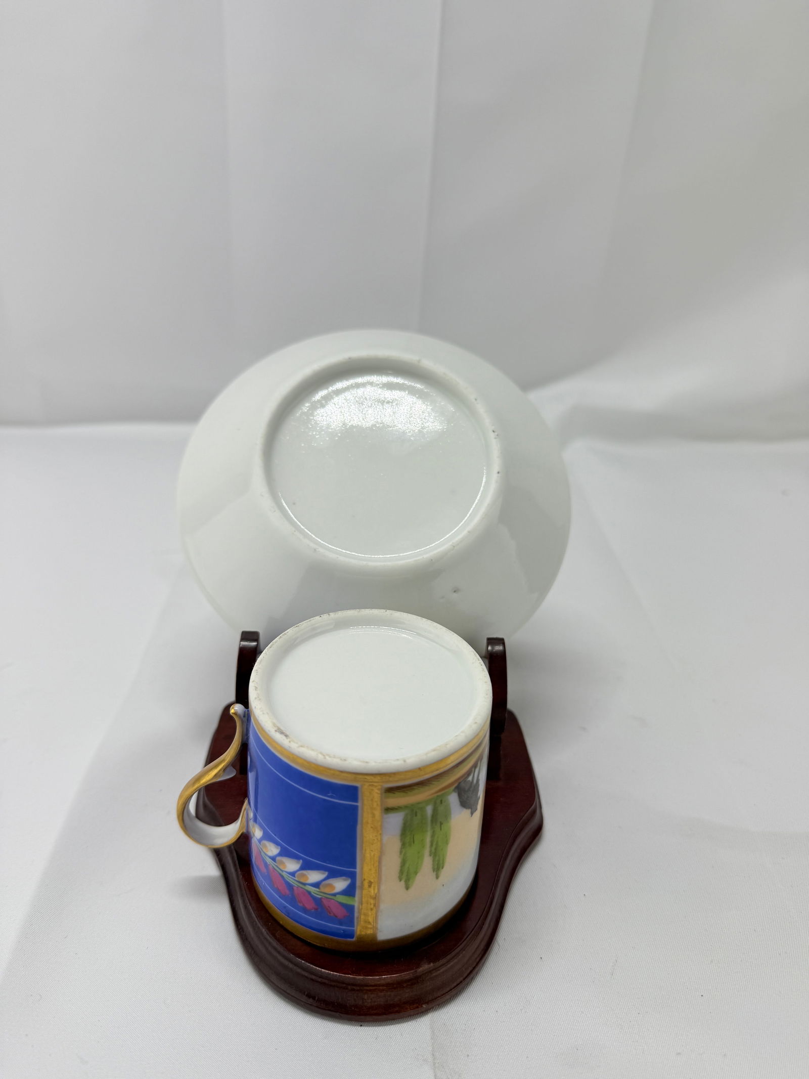 19th Century, Old Paris Neoclassical Cup & Saucer Set Young Man W/ Dog - 8