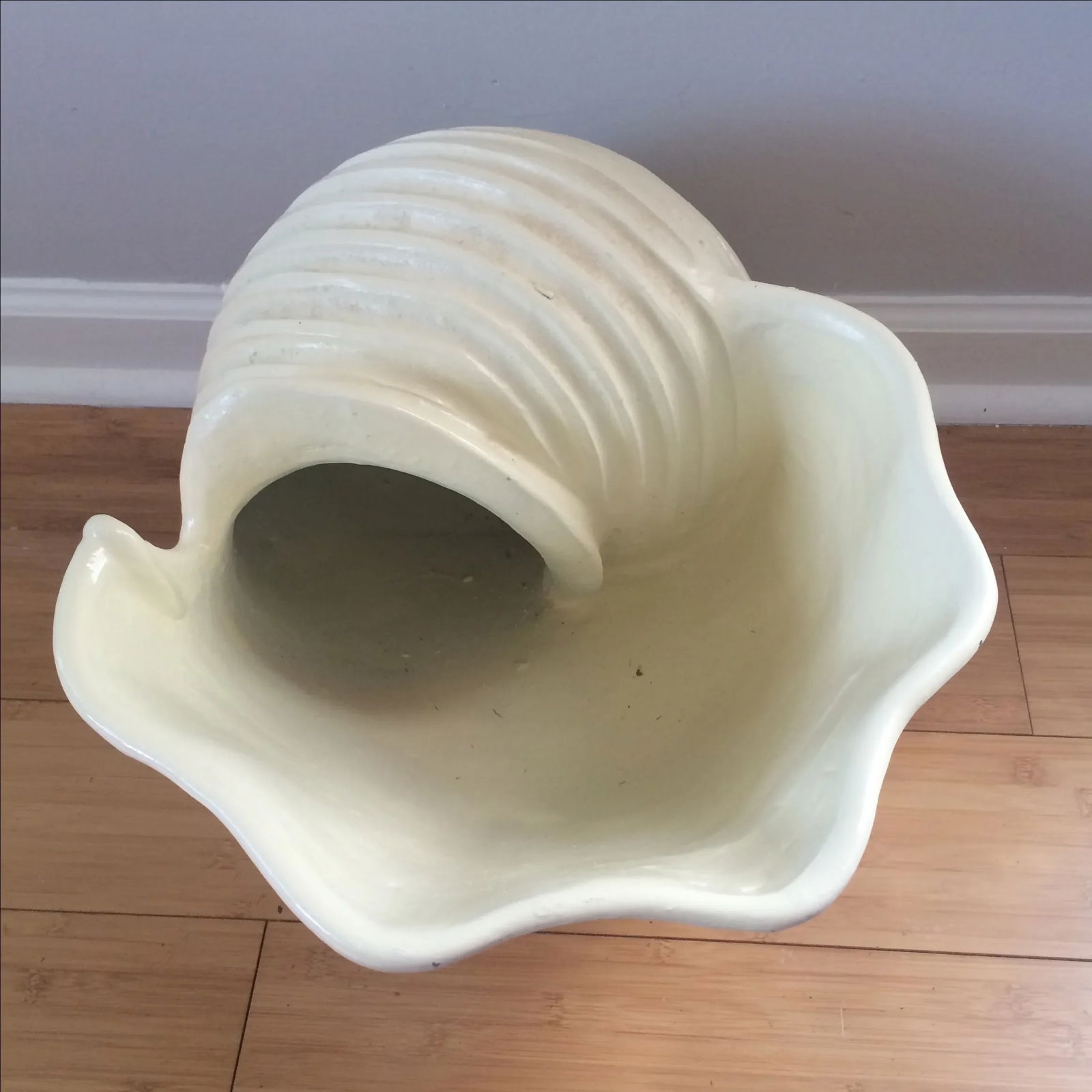 1980s White Shell Planter - 6