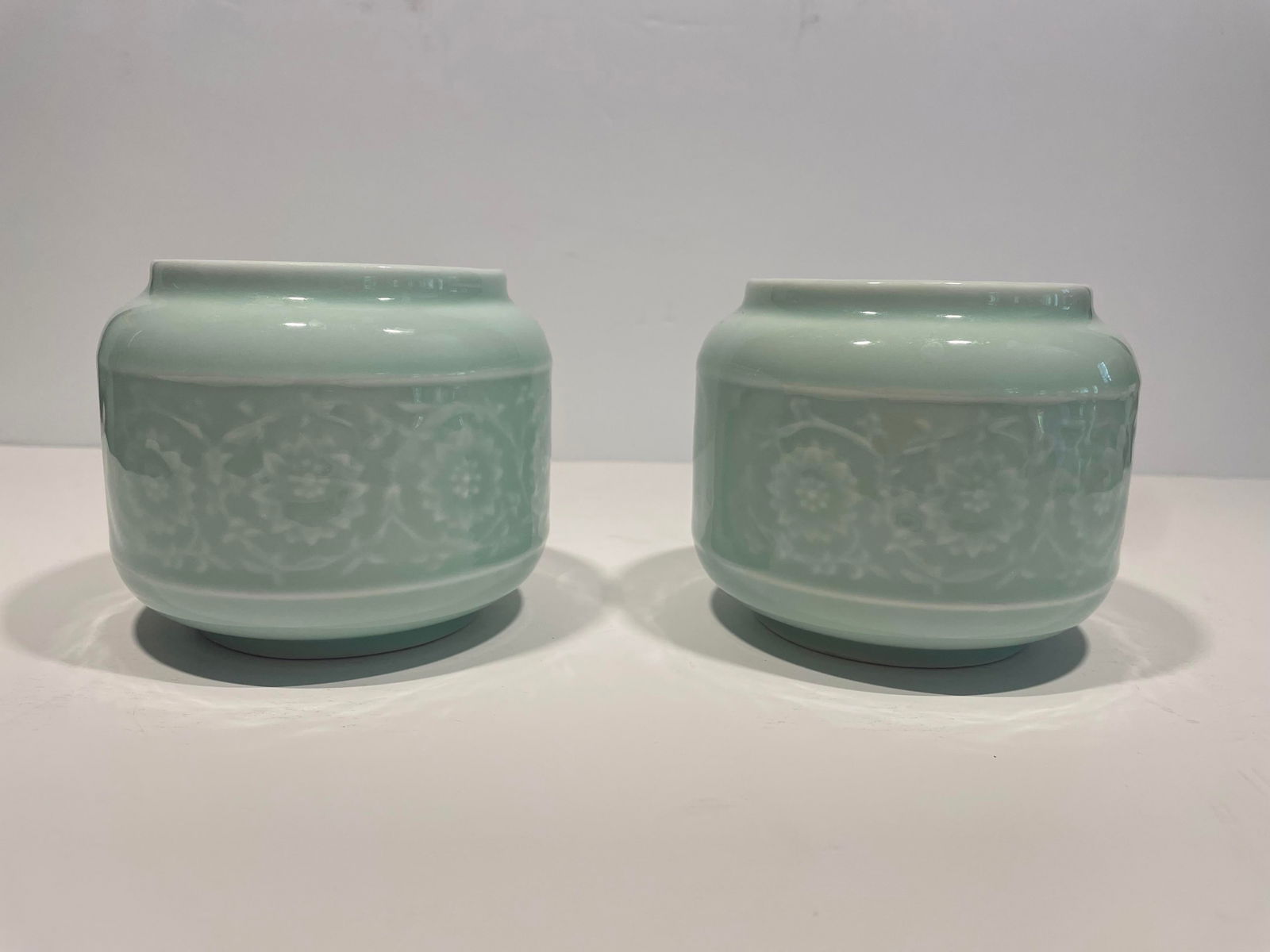 Pair of 1980s Chinese Cerulean Short Flower Vases - 2