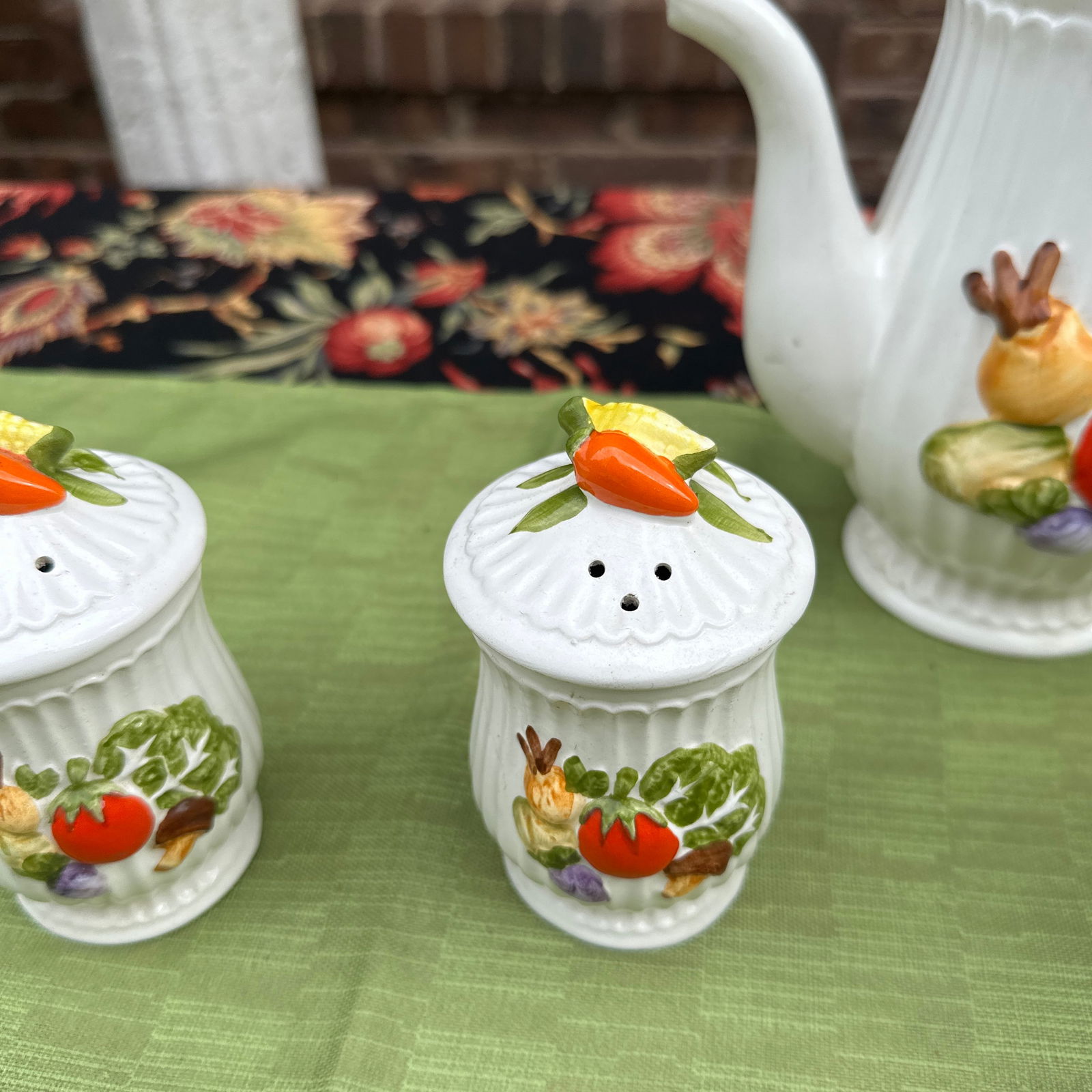 1970s Ceramic Vegetable Tea Set- 10 Pieces - 4