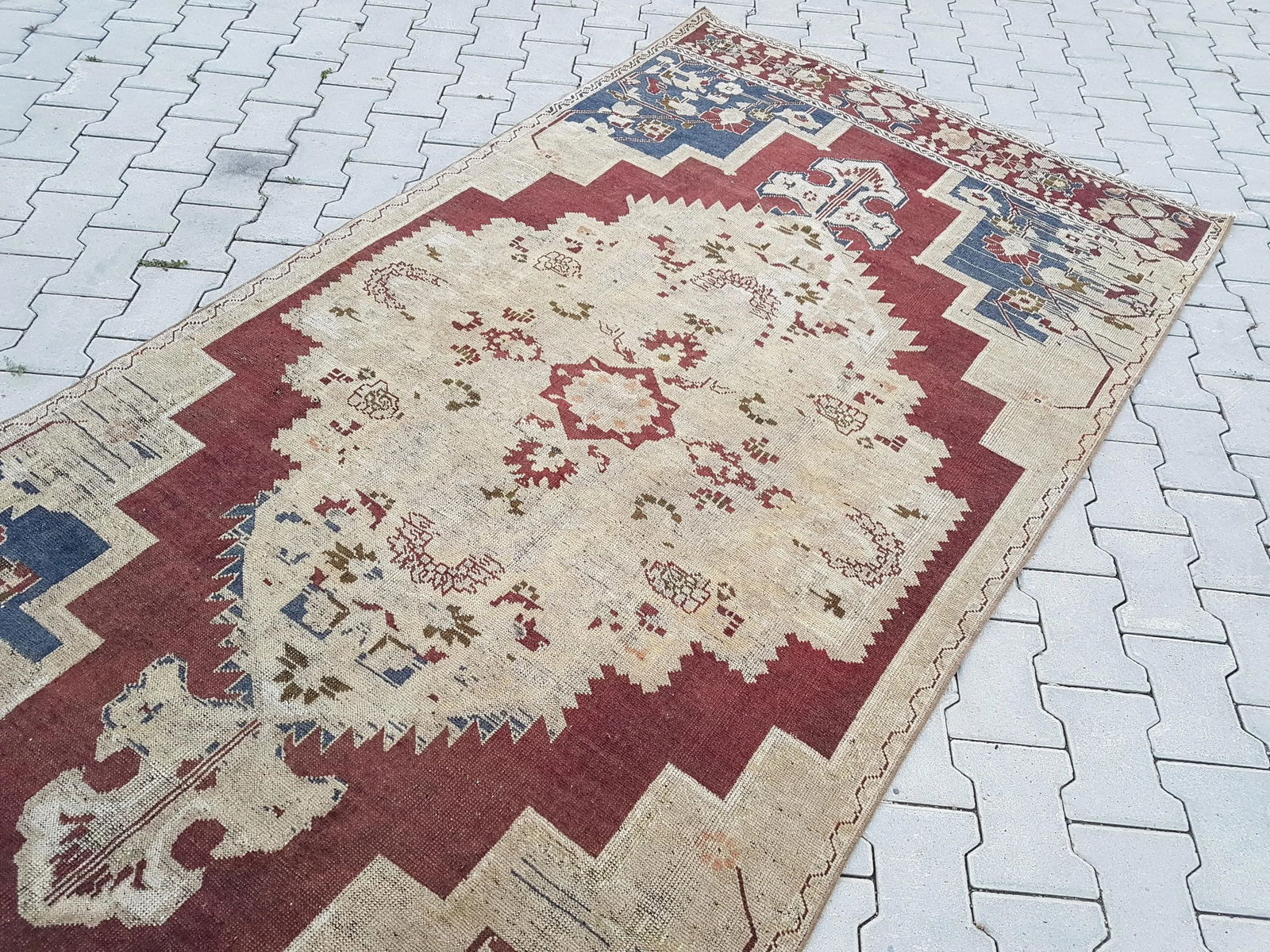 Vintage Central Anatolian 'Taspinar' Wool Turkish Area Rug 4'7" X 8'11" - 2