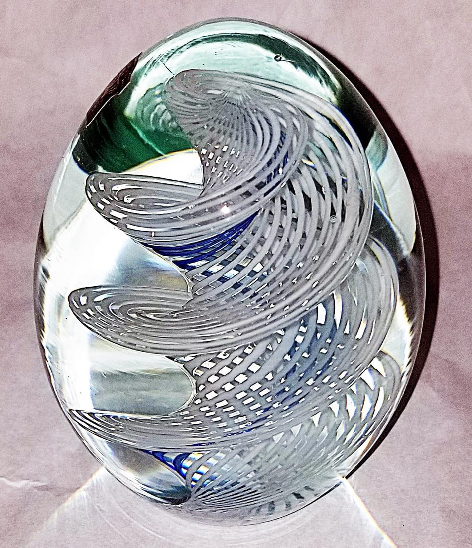 1970s Blown Glass Egg Paperweight E&r Italy - 3