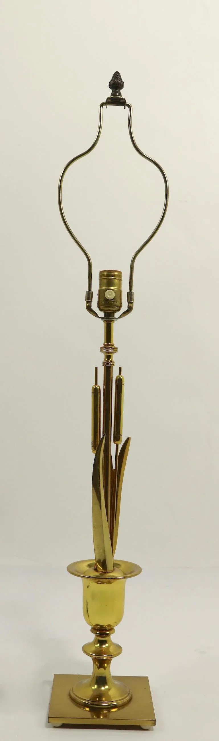 1960s Mid Century Brass Cattail Table Lasmp - 8