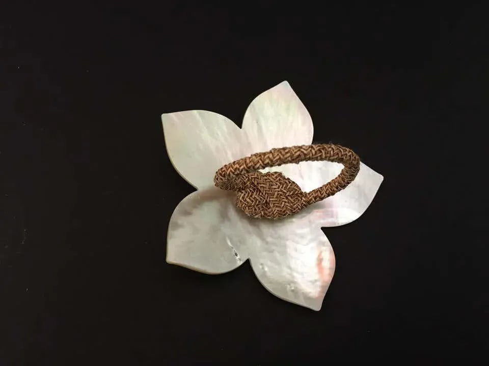 Handcrafted Napkin Rings in Natural Capiz Pearl Shell Flower Star Shape - Set of 6 - 6