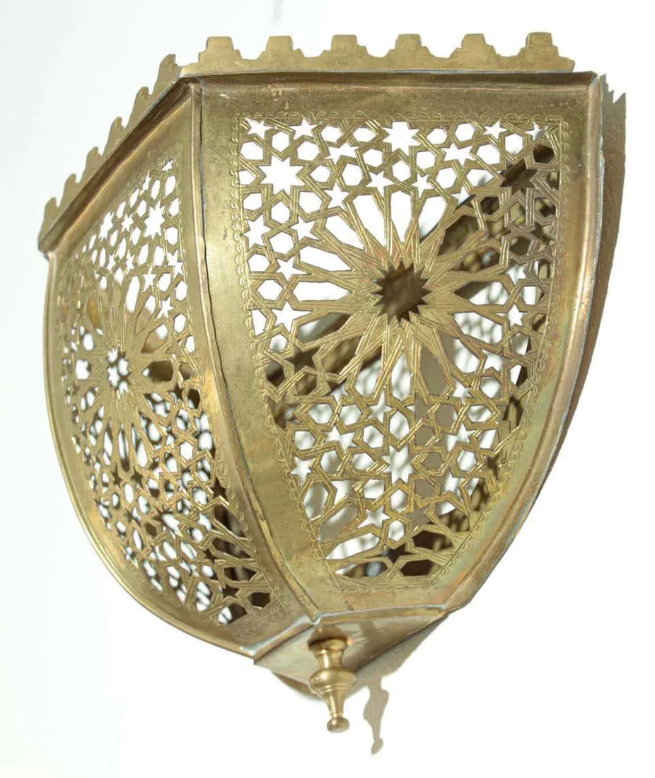 Brass Moroccan Art Wall Sconce Shade - 4