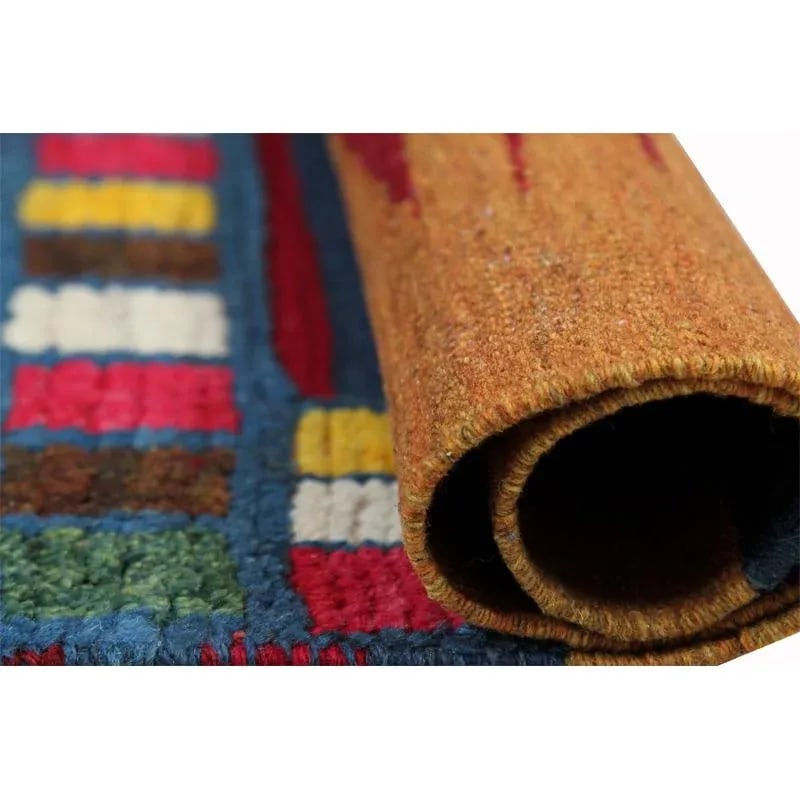 Handwoven Scandinavian Style Persian Kilim Area Rug - 2"²1" × 6"²5"³ - 6