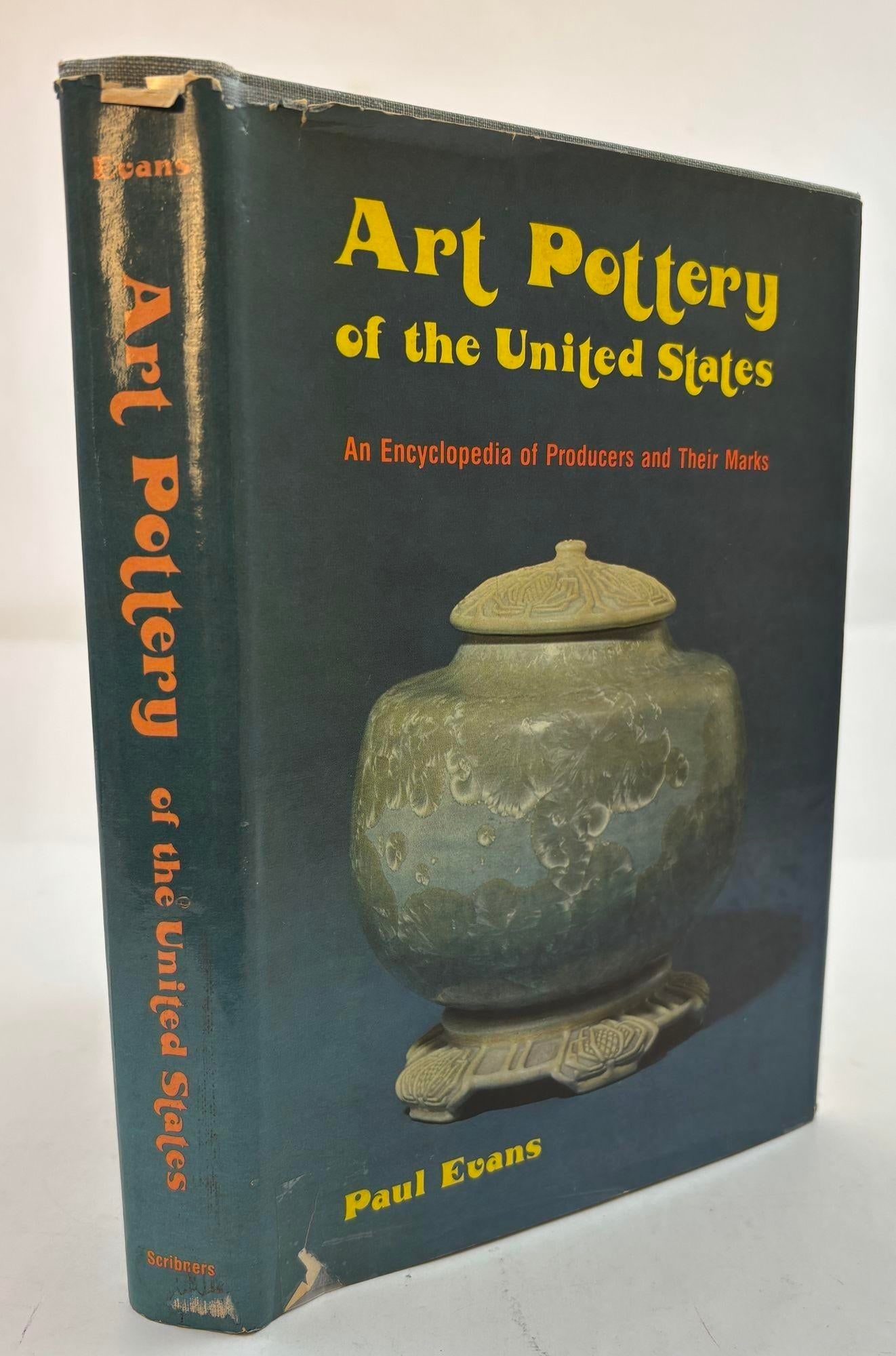 Art Pottery of the United States: An Encyclopedia of Producers and Their Marks - 4