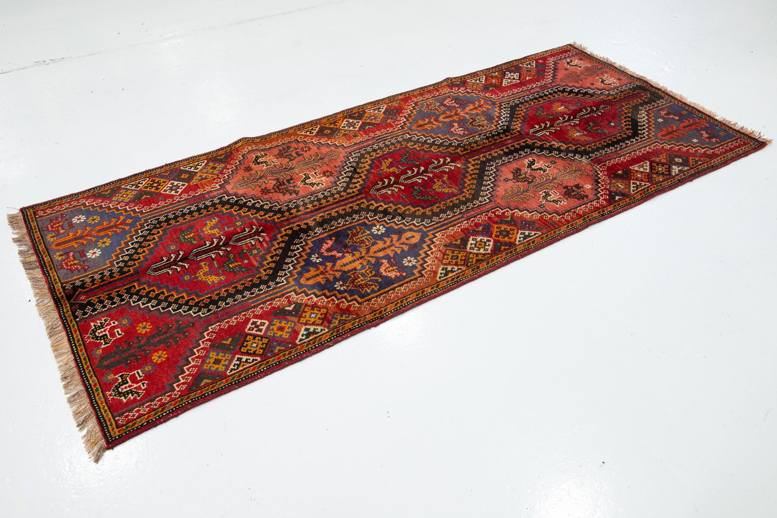 4 X 8 Multicolor Vintage Shiraz Persian Wool Rug With Allover Design - 9