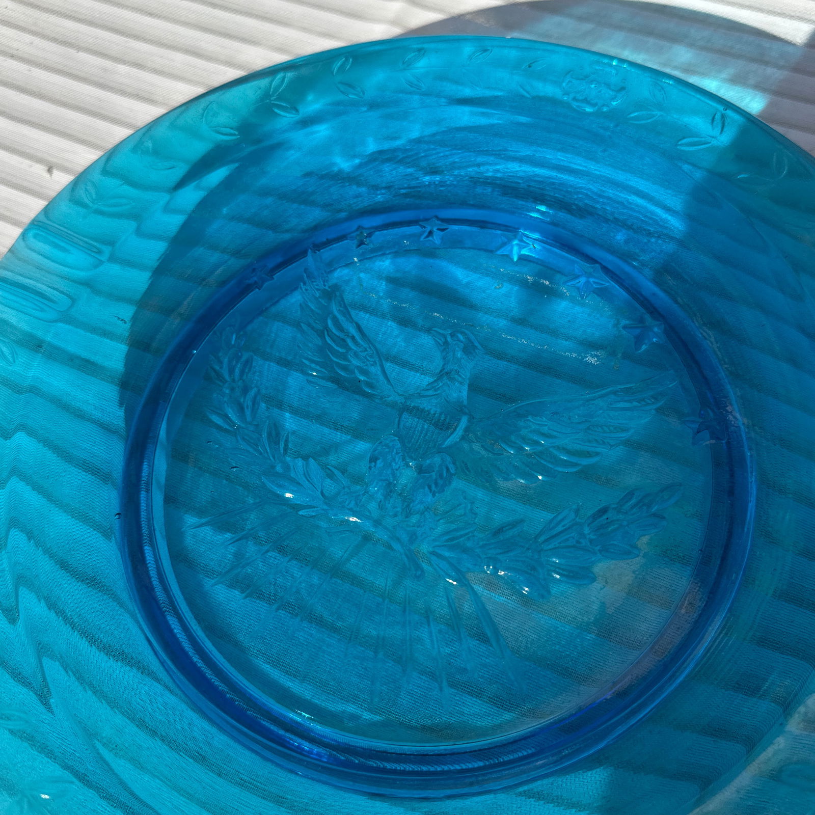 1970s Blue Glass Plate With Eagle Accents - 3