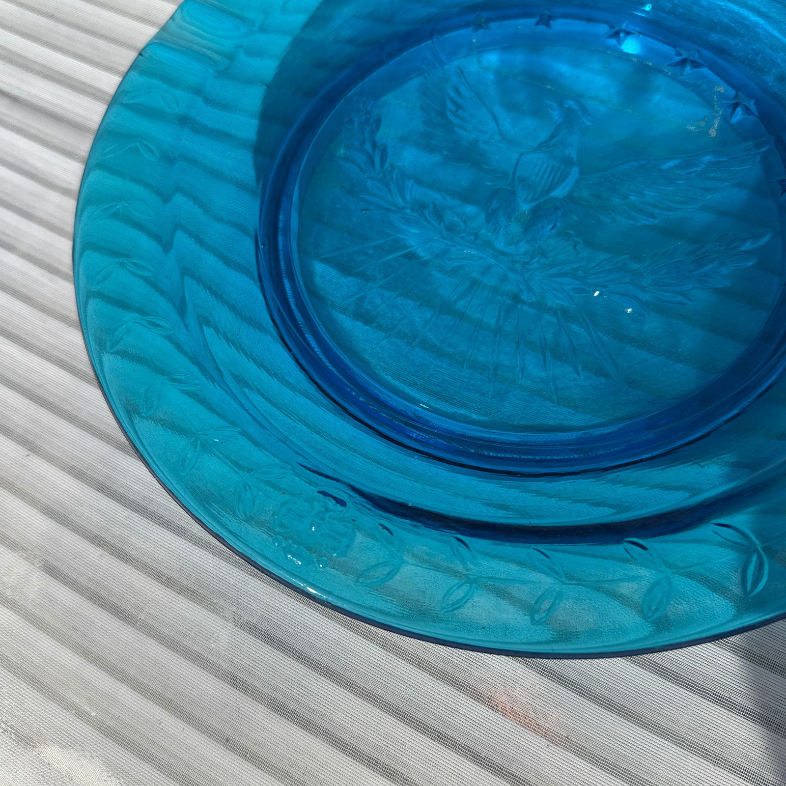 1970s Blue Glass Plate With Eagle Accents - 6