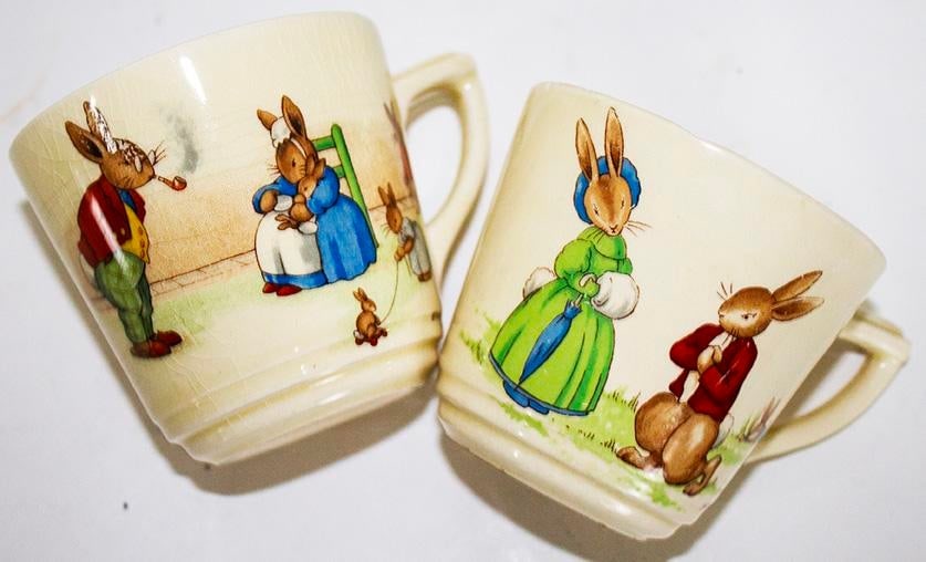 Royal Doulton Bunnykins Collection - 30 Cups & Saucers - 8