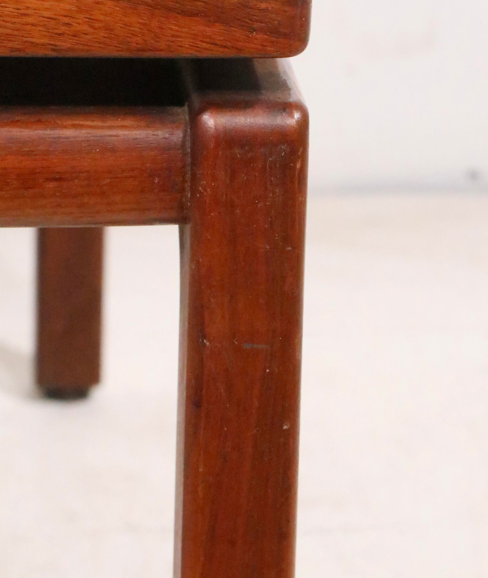 Architectural Mid Century Floating Top Coffee Table by Gunlocke - 9