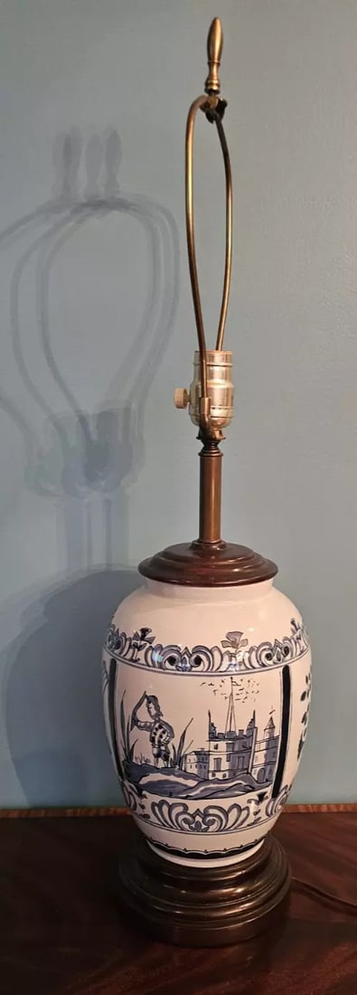 Late 20th Century Williamsburg Delft Large "London Jar" Vase Lamp Made by Oud in Holland L-6 - 6