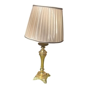 1970s Brass Shell and Pearl Detailed Table Lamp