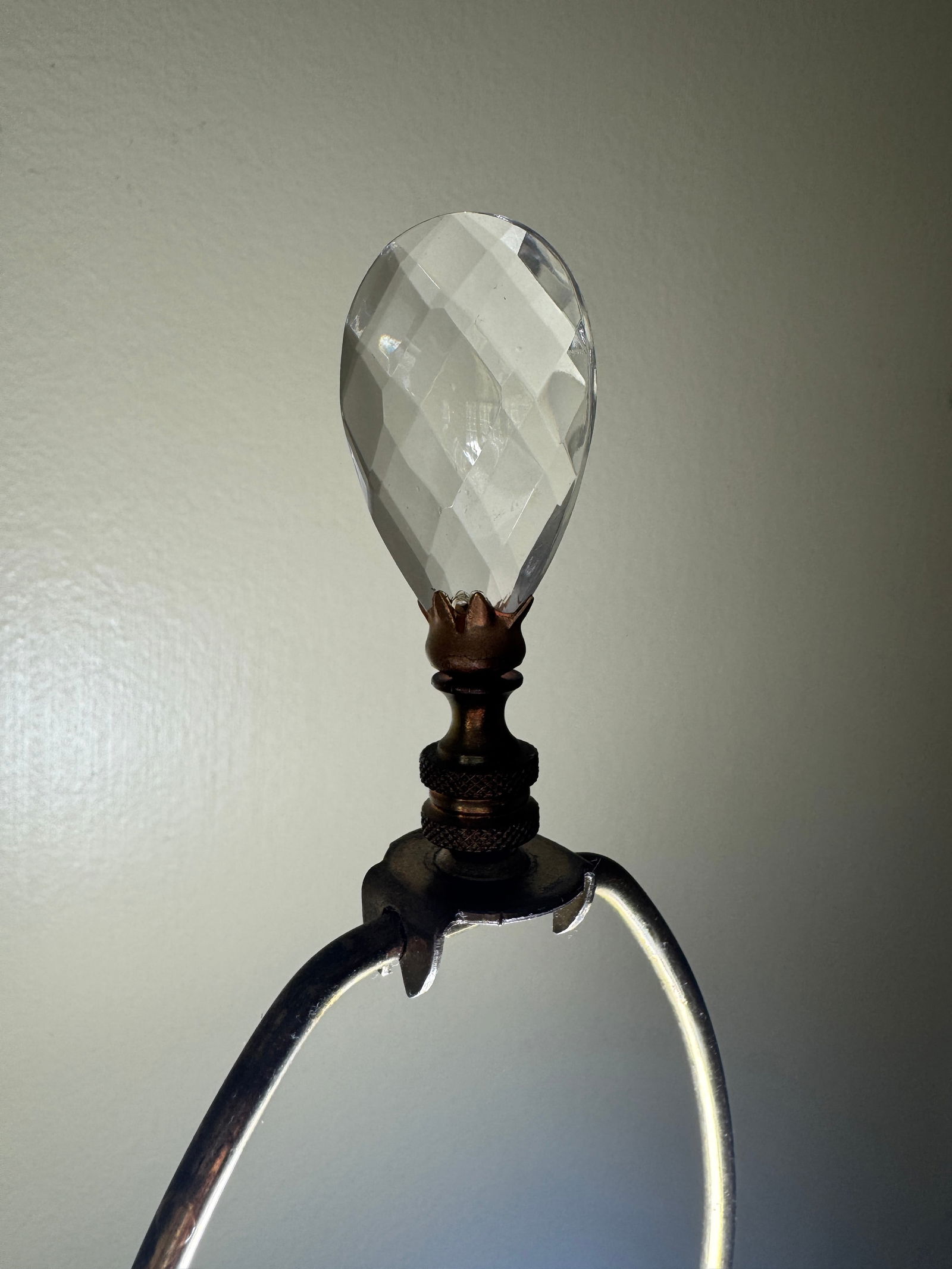 Mid Century Column Crystal Glass Lamp With Brass Base and Creamy White Lamp Shade - 9