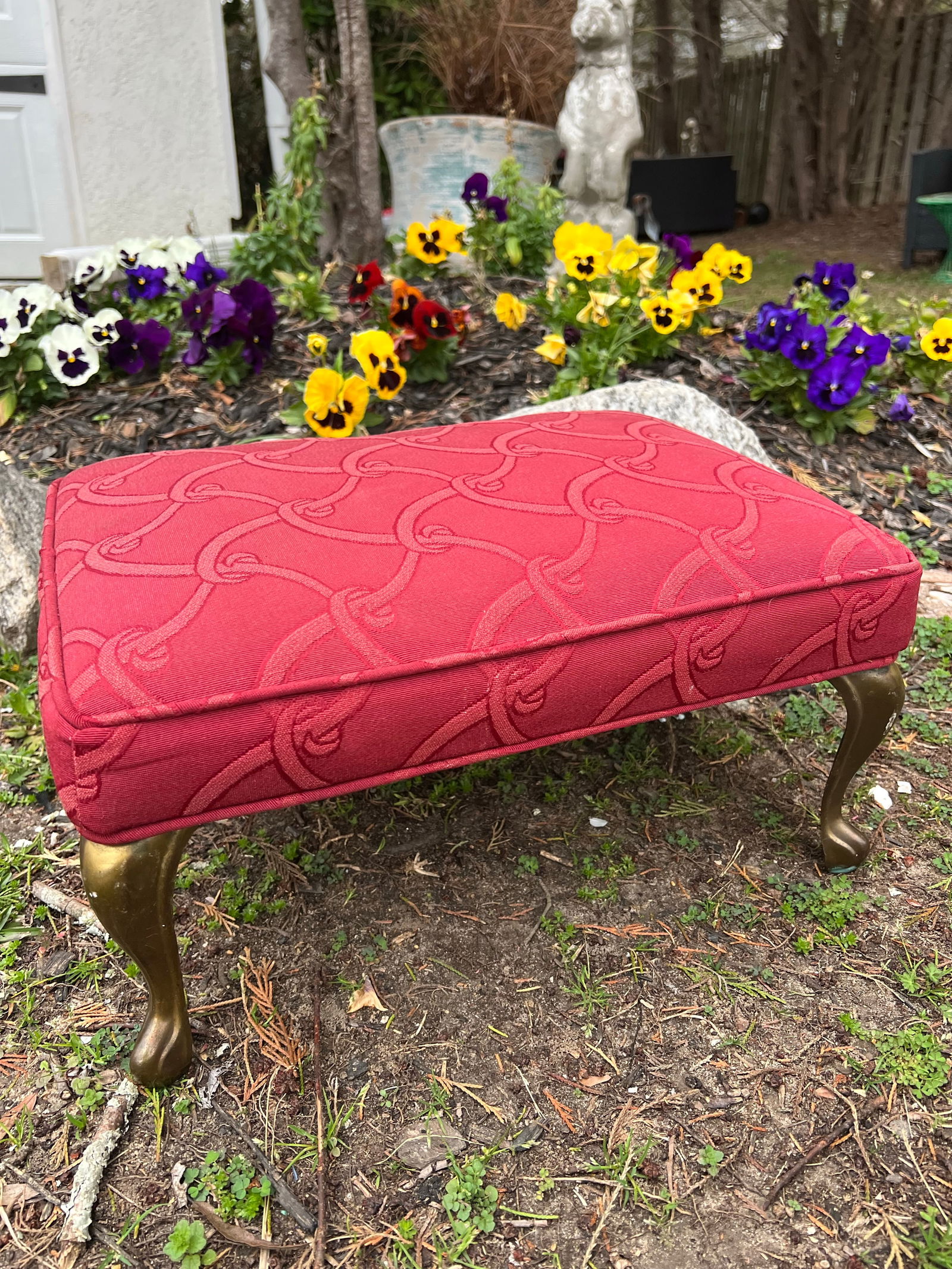 1970s Red Covered Ottoman With Gold Legs - 4