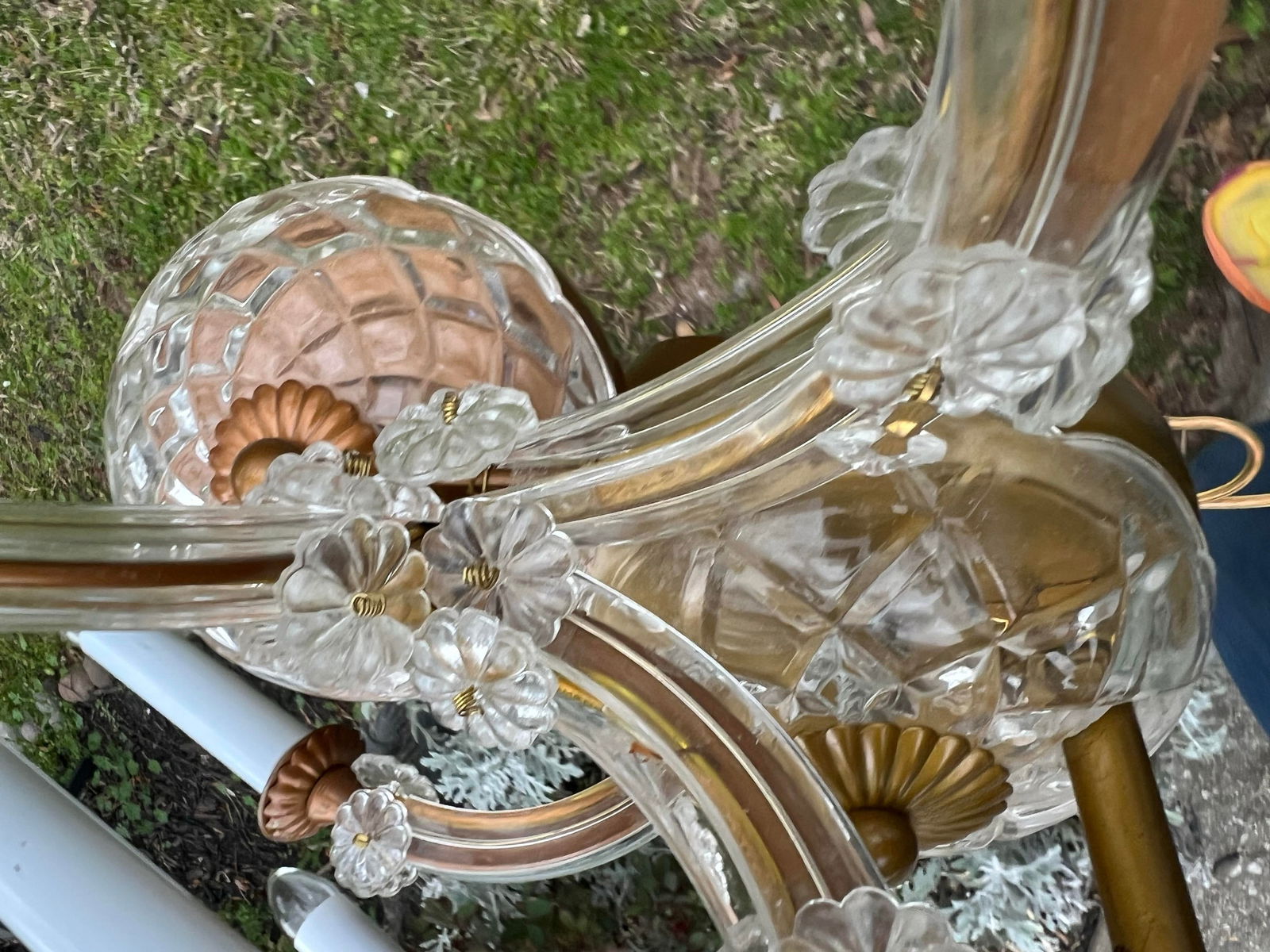 1970s Gold and Lucite Wall Sconces - Set of 3 - 5