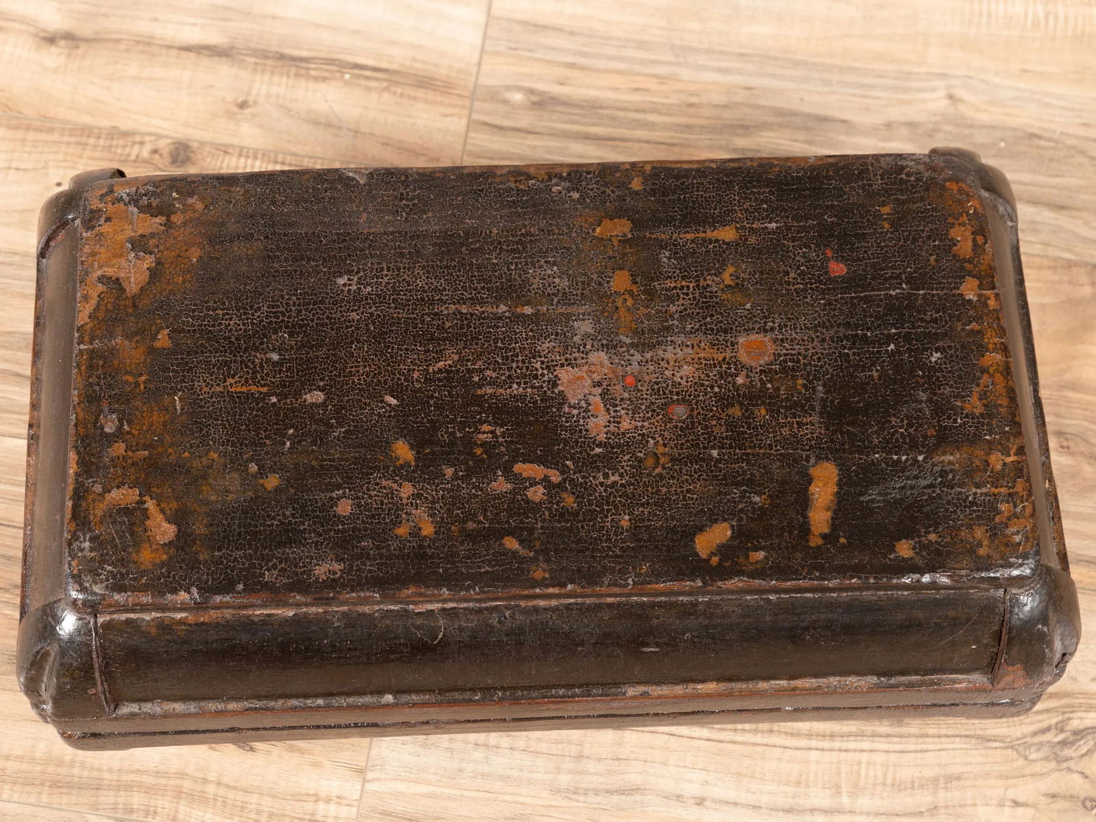 Small Antique Chinese Dowry Basket with Distressed Brown Patina - 3